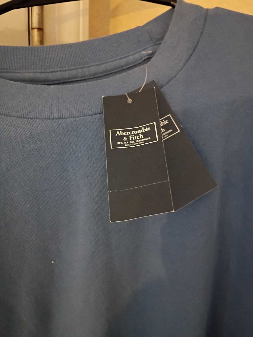 Abercrombie Classic Crew Neck Men's T-Shirt - Blue - Picture 3 of 4